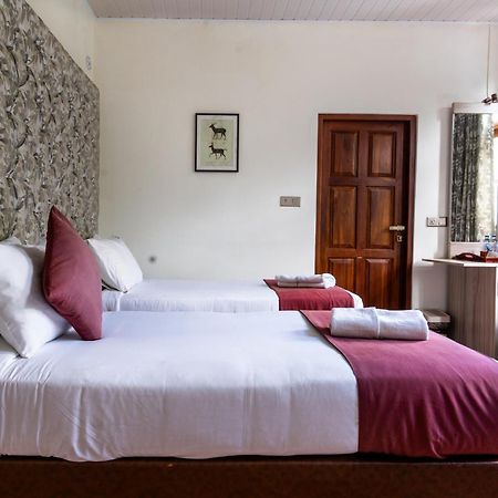 เดอะ วินด์ คาสเซิล Hotel นูวาราเอลิยา ภายนอก รูปภาพ